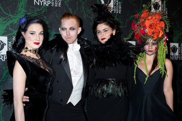 Dita Von Teese, Douglas Little, Jodi Lyn O'Keefe, Carolyn Murphy Photo