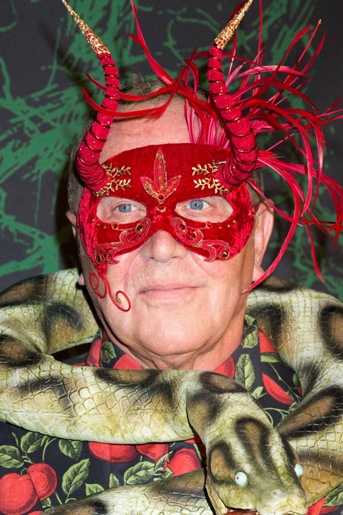 Photo Coverage: HELLO, DOLLY! Cast Dresses Up for Bette Midler's Hulaween!  Image