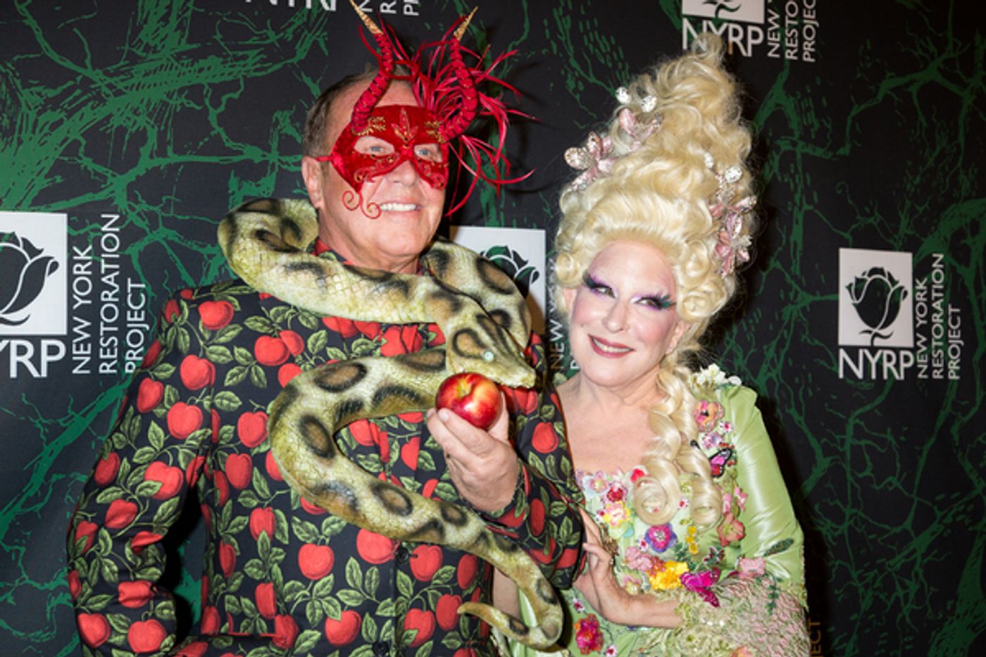 Photo Coverage: HELLO, DOLLY! Cast Dresses Up for Bette Midler's Hulaween!  Image