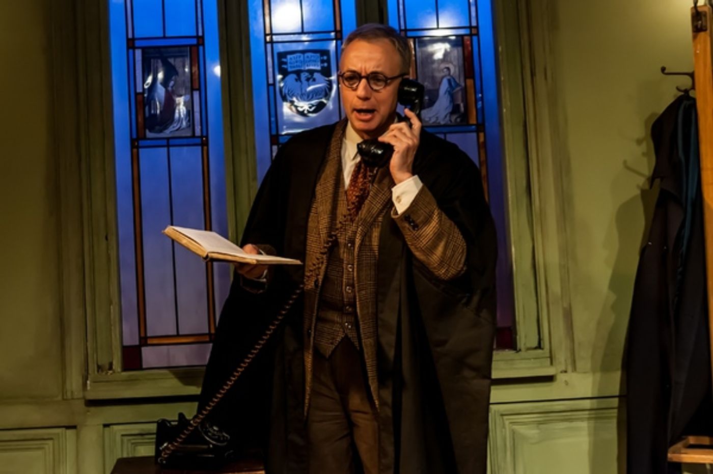 Photo Flash: First Look at QUAINT HONOUR at Finborough Theatre  Image