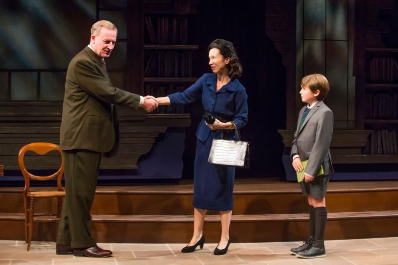 Interview: Robin Abramson Talks SHADOWLANDS, Portraying a Real Life Person, and Her Most Memorable Audience Moment  Image