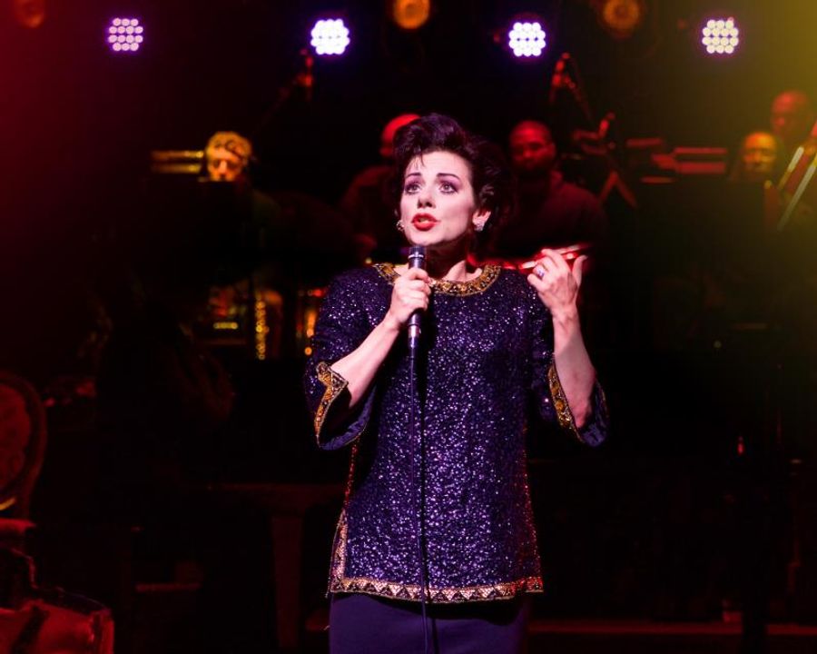 Review: Powerful Lead Performance Elevates END OF THE RAINBOW at La Mirada Theatre Image