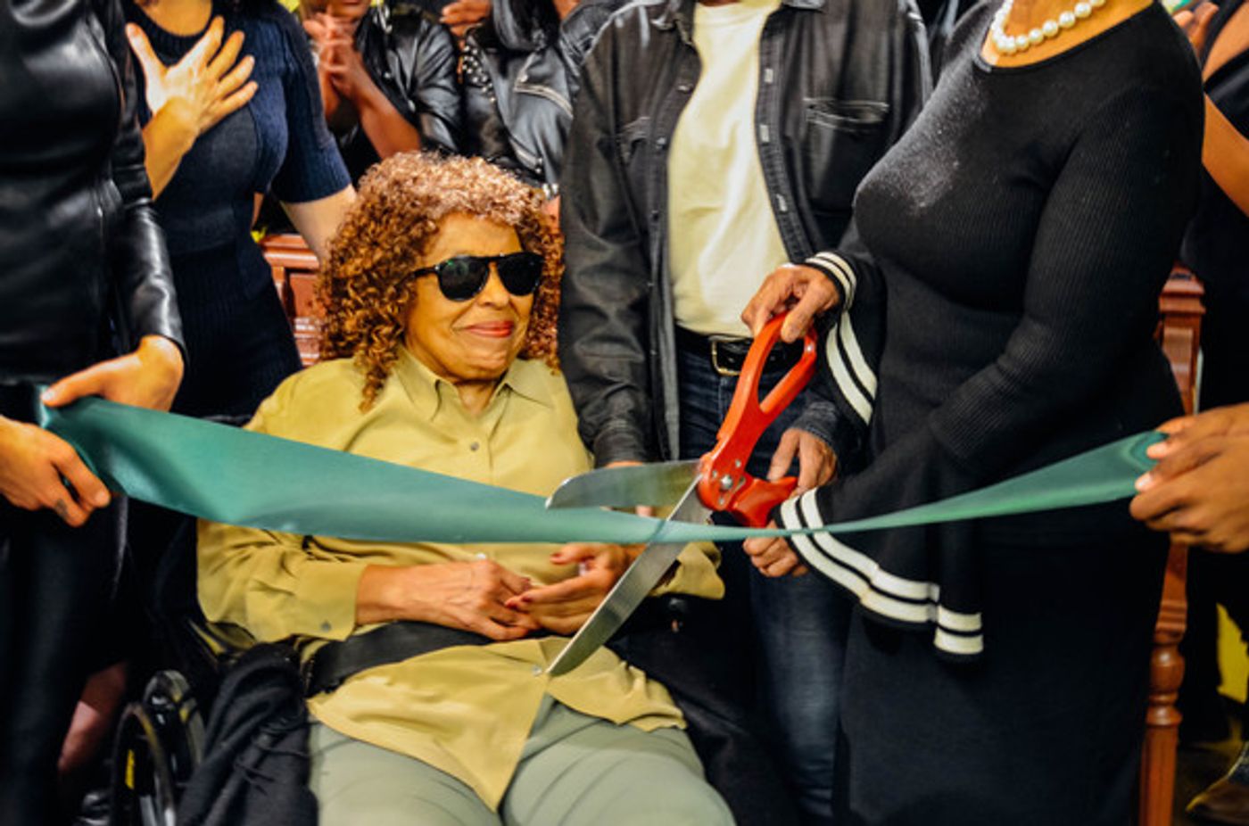 Photo Flash: Inside the Sing for Hope Piano Ribbon Cutting Ceremony with Roberta Flack and Vy Higginsen  Image