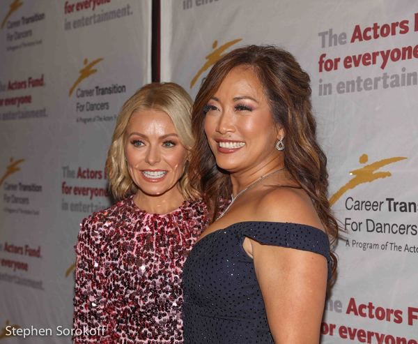 Kelly Ripa & Carrie Ann Inaba Photo
