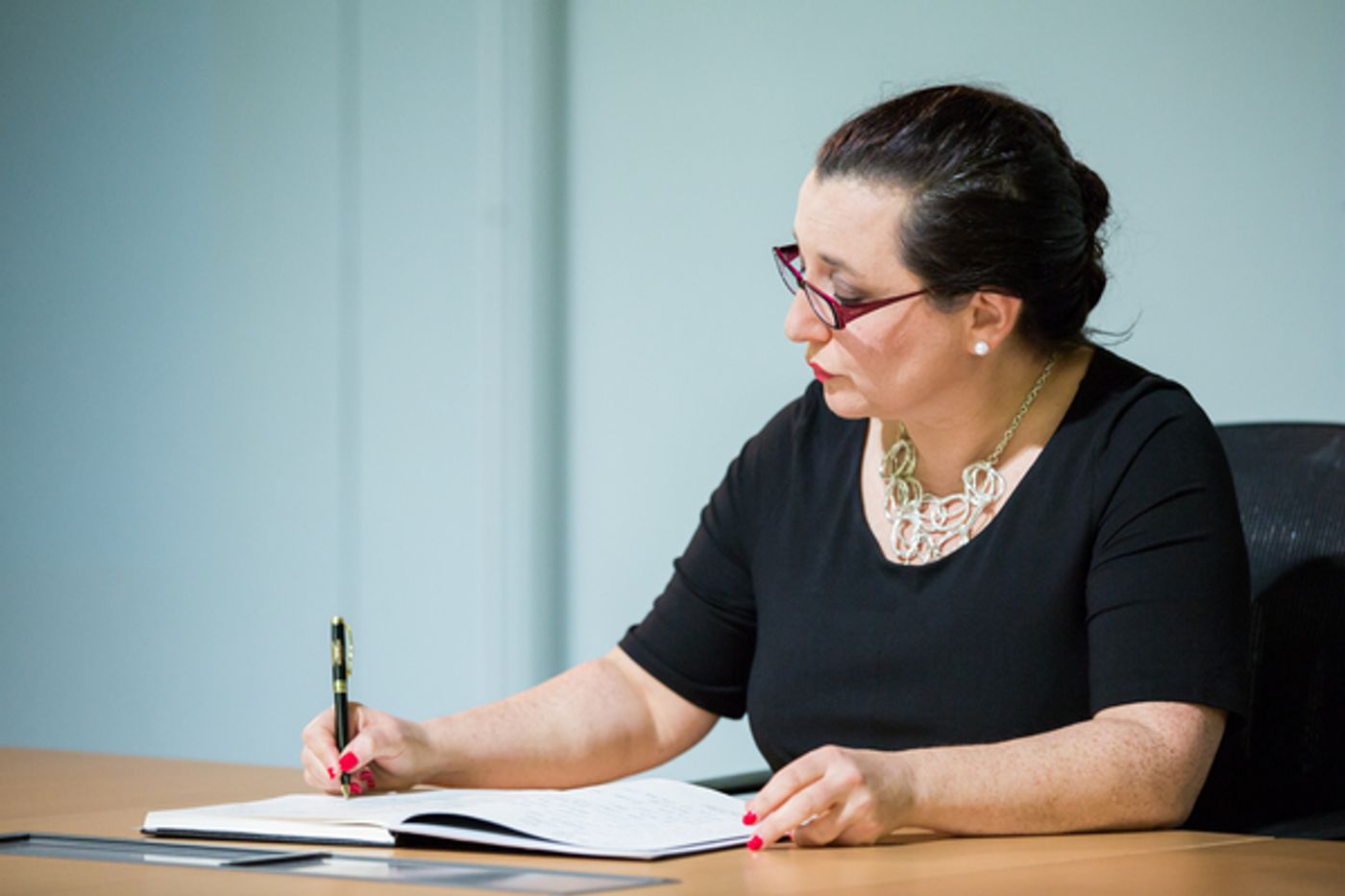 Photo Flash: Deafinitely Theatre & New Diorama Theatre present CONTRACTIONS  Image