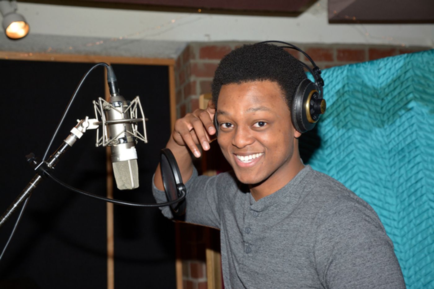 Exclusive Photo Coverage: HAMILTON Cast Sings CAROLS FOR A CURE  Image
