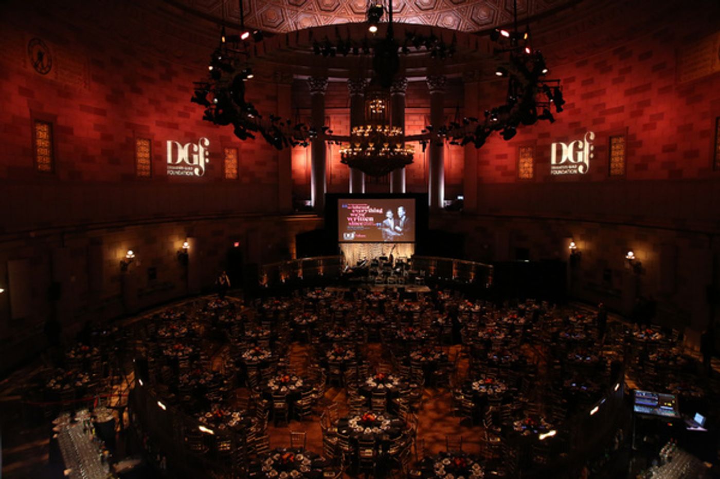 Photo Flash: Hal Prince, Stephen Sondheim and More on the Red Carpet for DGF's 'Lucky Stars' Gala  Image