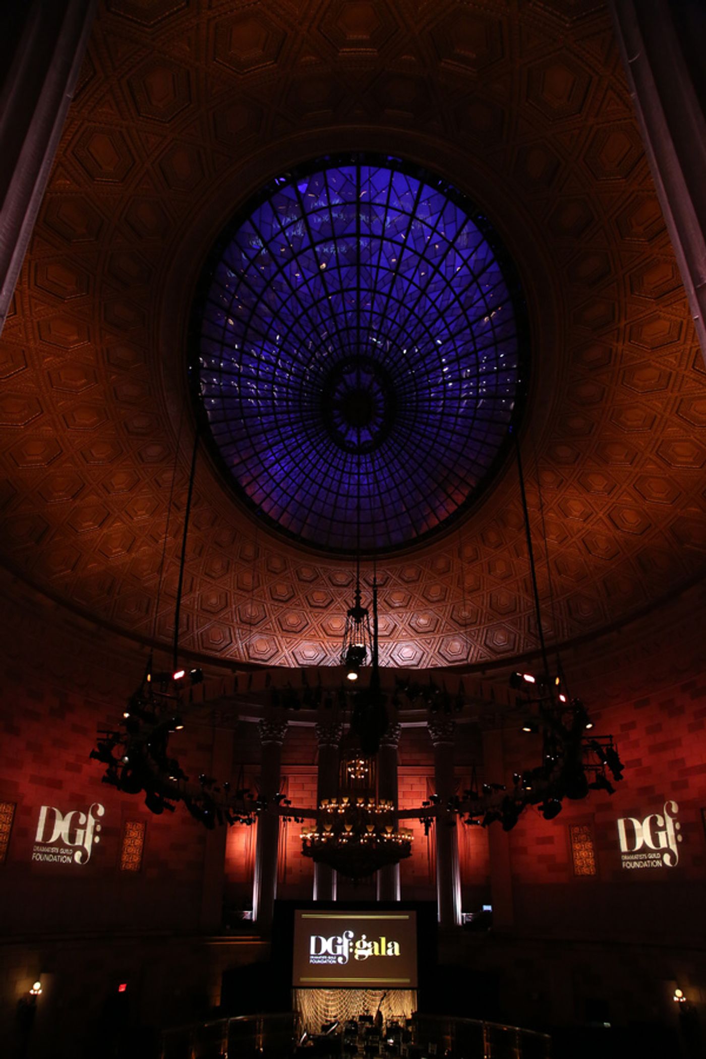 Photo Flash: Hal Prince, Stephen Sondheim and More on the Red Carpet for DGF's 'Lucky Stars' Gala  Image