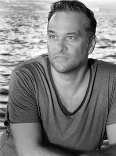 Geoffrey Garratt Photo
