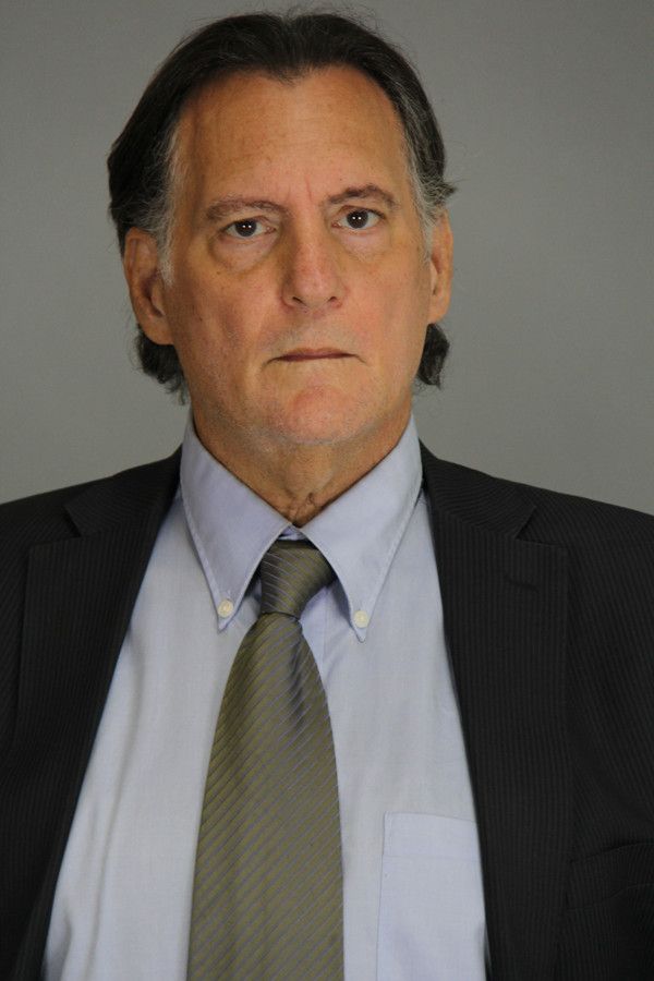 Richard Lewis Warren Photo