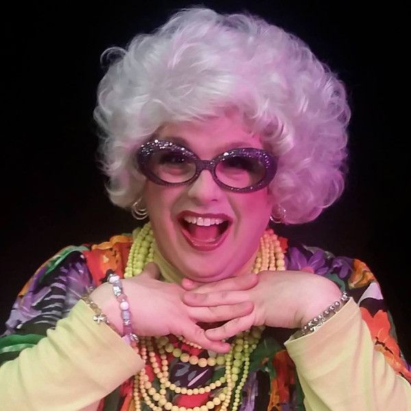 Betsy Carmichael Photo