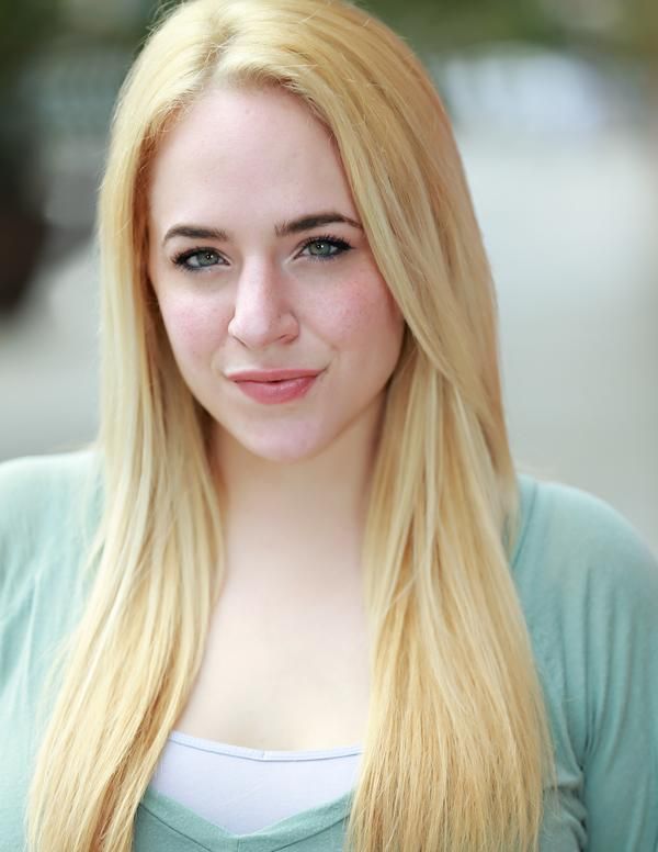 Alexandra Rush Photo