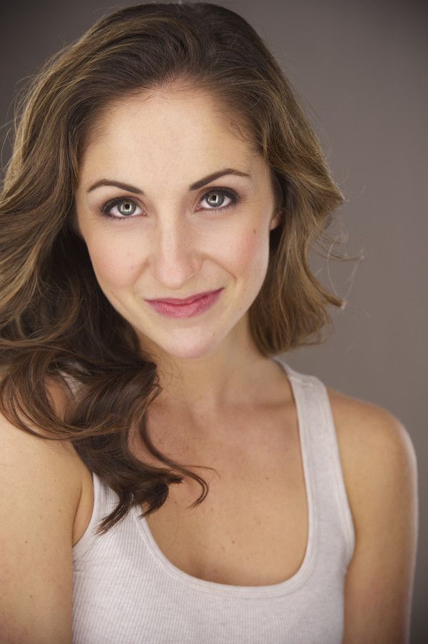 Jennifer Molly Bell Photo