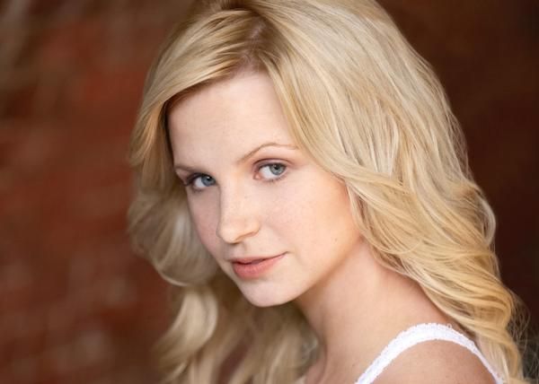Laura Giknis Photo