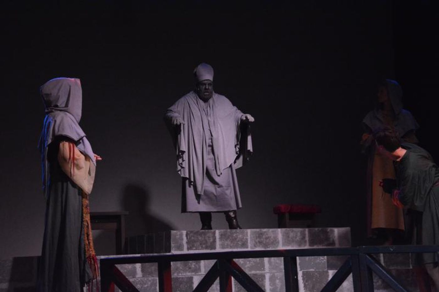 Review: Circle Players' Sweeping and Epic HUNCHBACK OF NOTRE DAME  Image