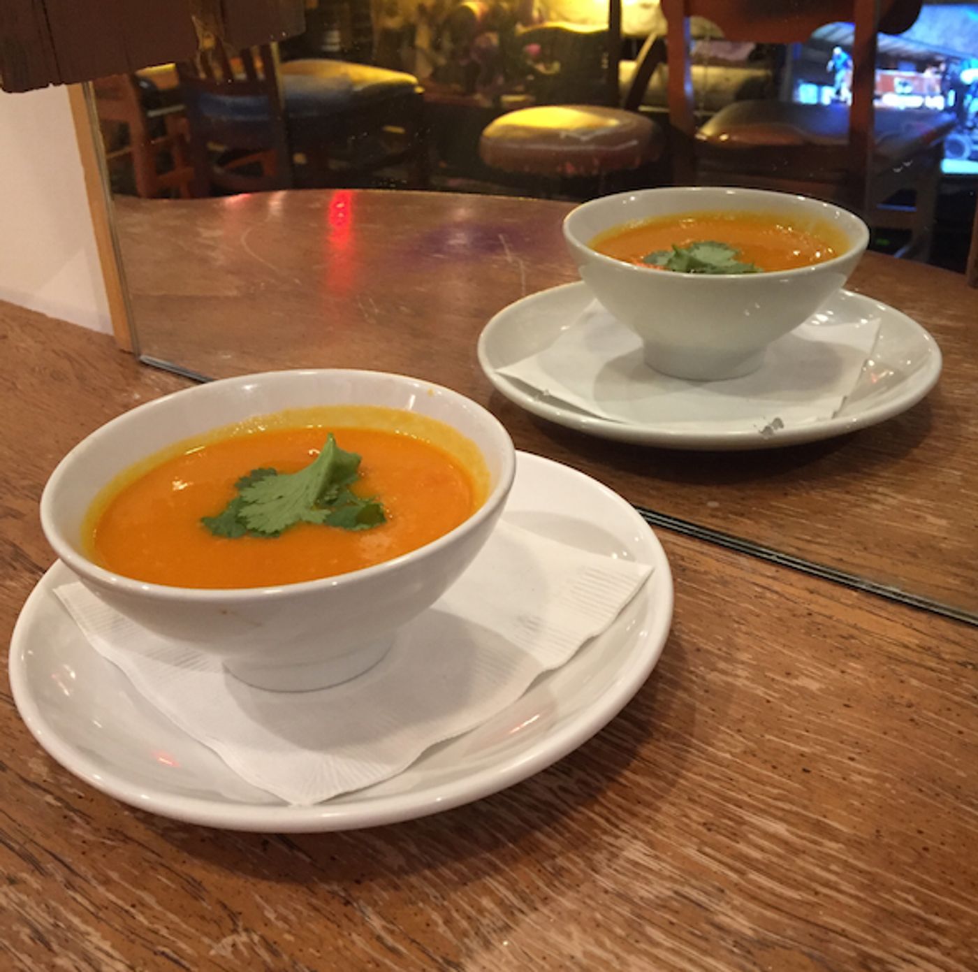 Review: ROTH BAR Offers Wonderful Farm-to-Table Cuisine in an Artistic Setting Image