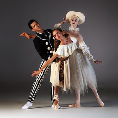 Ellen Overstreet, Amy Wood and Ricardo Graziano Photo