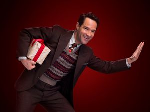 Chris Diamantopoulo @ BroadwayWorld Chris Diamantopoulo Photo