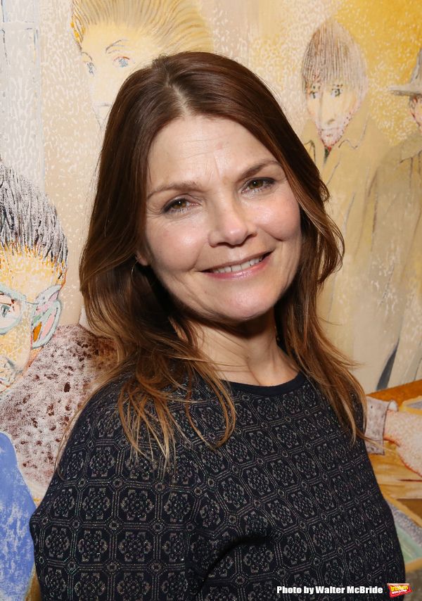 Kathryn Erbe  Photo