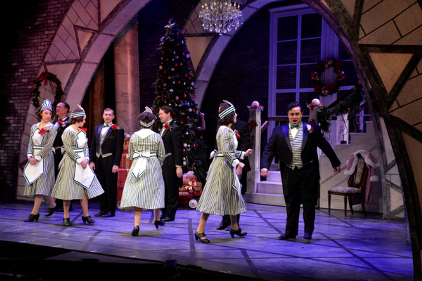 Photo Coverage: Opening Night Curtain Call of ANNIE at The John W. Engeman Theater at Northport  Image