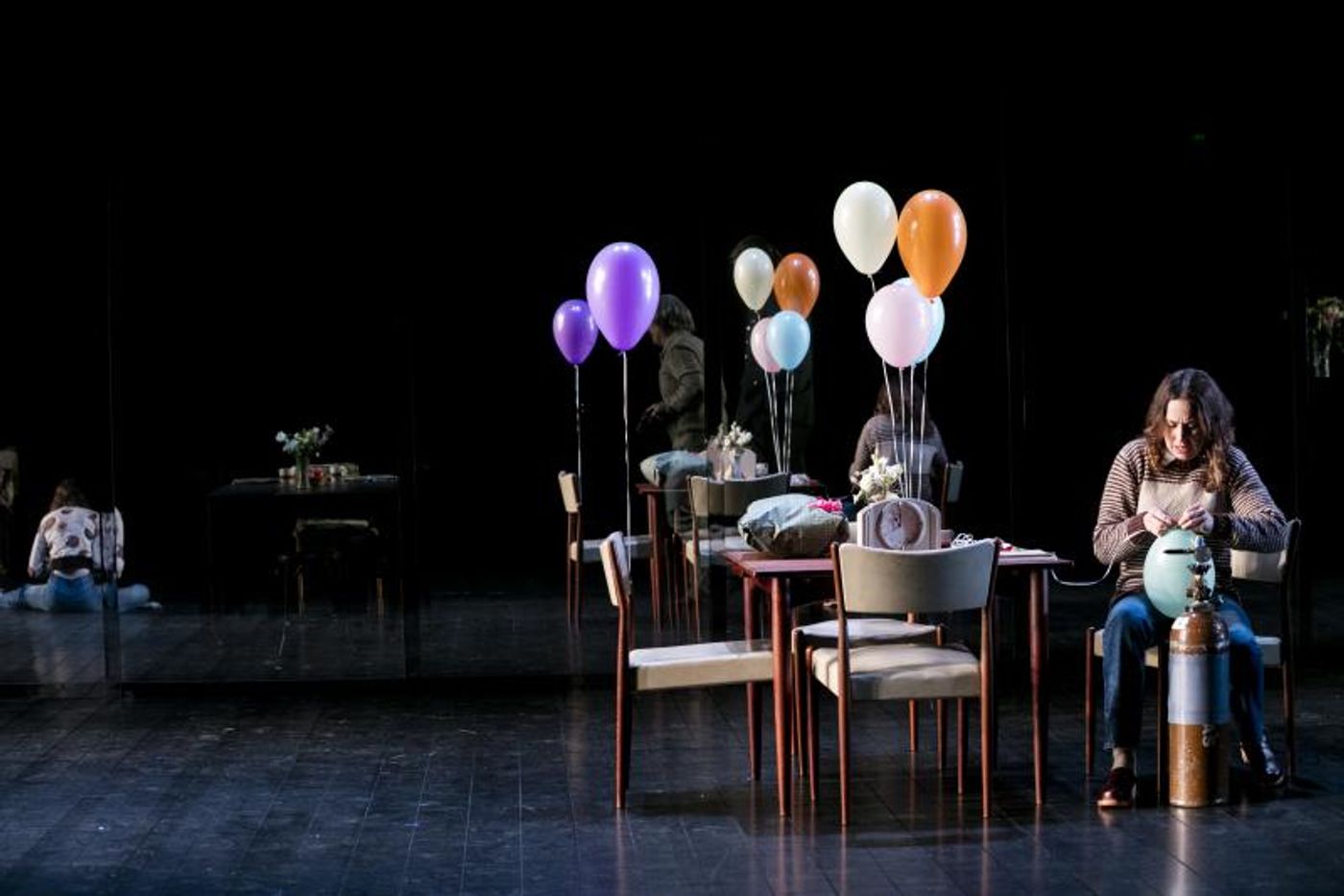 Review: Andrew Upton's Contemporary Adaptation of Chekhov's THREE SISTERS Is Presented With Economy As It Seeks To Find A Modern Relatability  Image