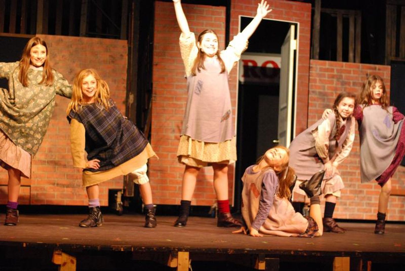 Review: ANNIE at Broad Brook Opera House  Image