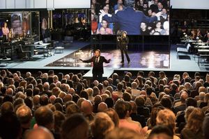 Bryan Cranston and cast @ BroadwayWorld Bryan Cranston and cast Photo