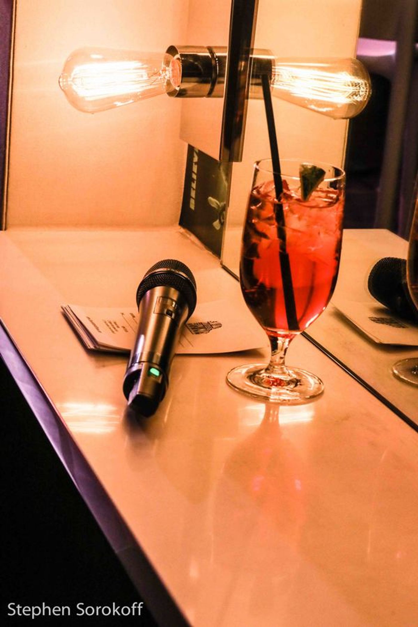 Photo Coverage: Frances Ruffelle Live(s) in New York at The Green Room 42  Image