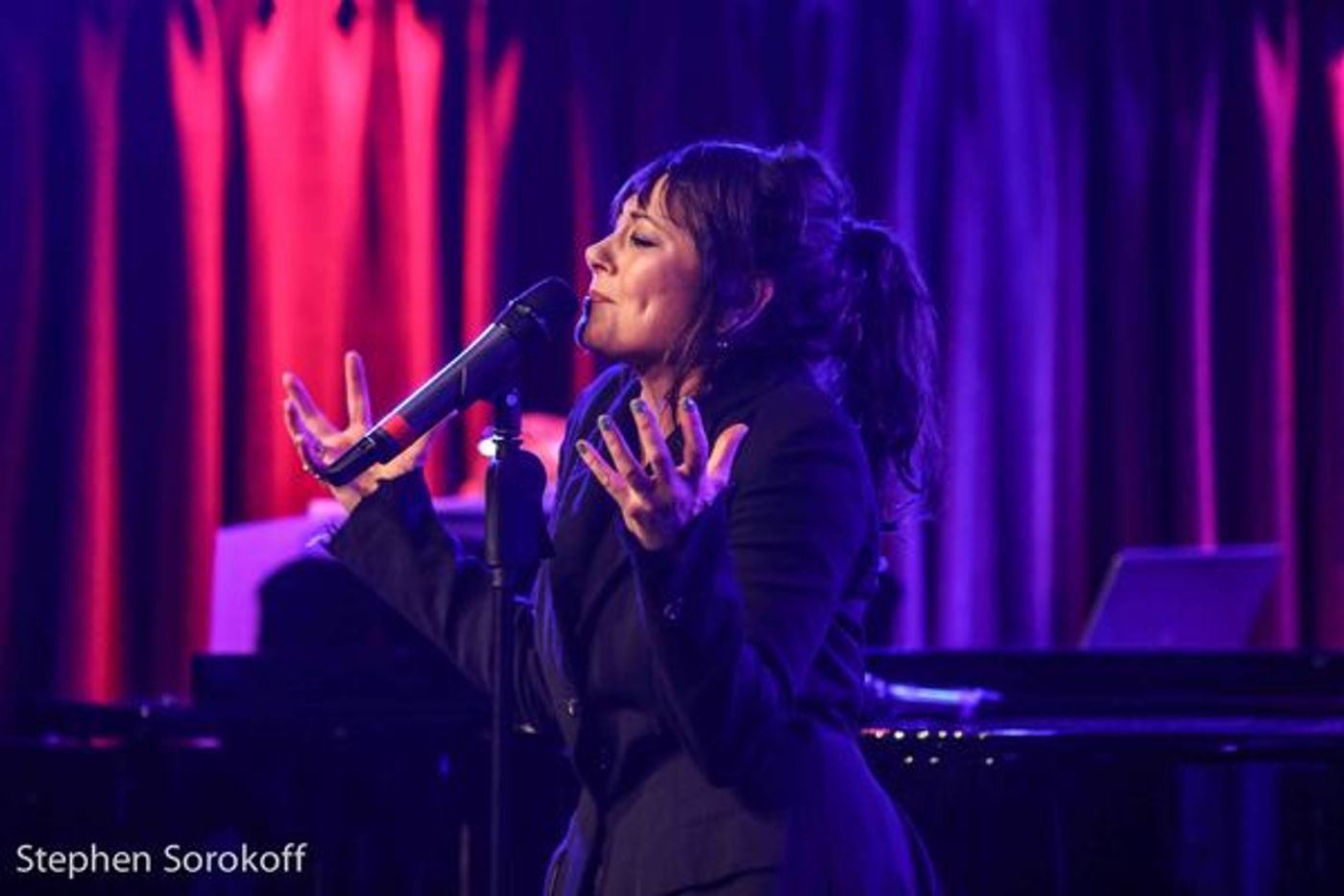 Photo Coverage: Frances Ruffelle Live(s) in New York at The Green Room 42  Image