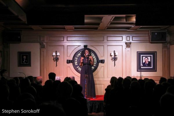 Jennette Bayardelle Photo