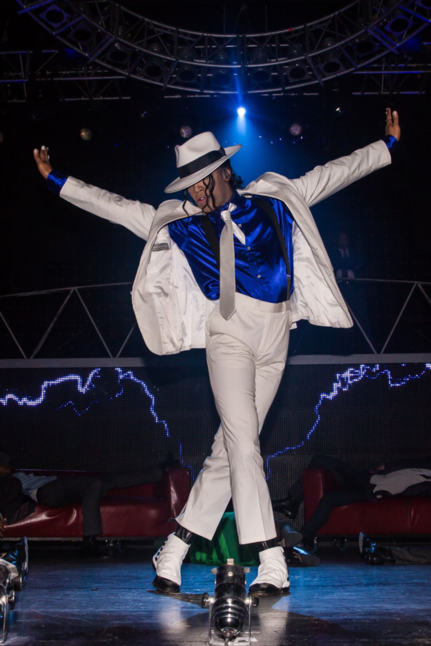 Photo Flash: First Look at the New Cast of THRILLER LIVE  Image