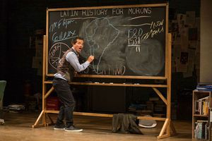 John Leguizamo @ BroadwayWorld John Leguizamo Photo