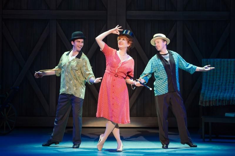 Review: Irving Berlin's White Christmas National Tour  Image