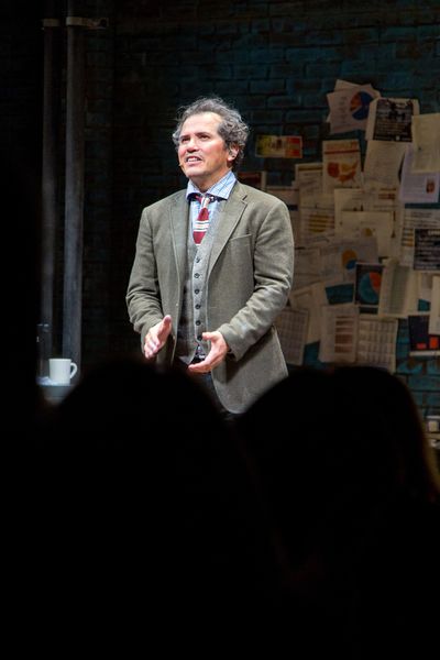 John Leguizamo Photo