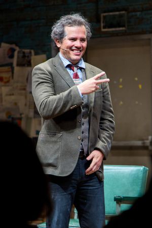 John Leguizamo @ BroadwayWorld John Leguizamo Photo
