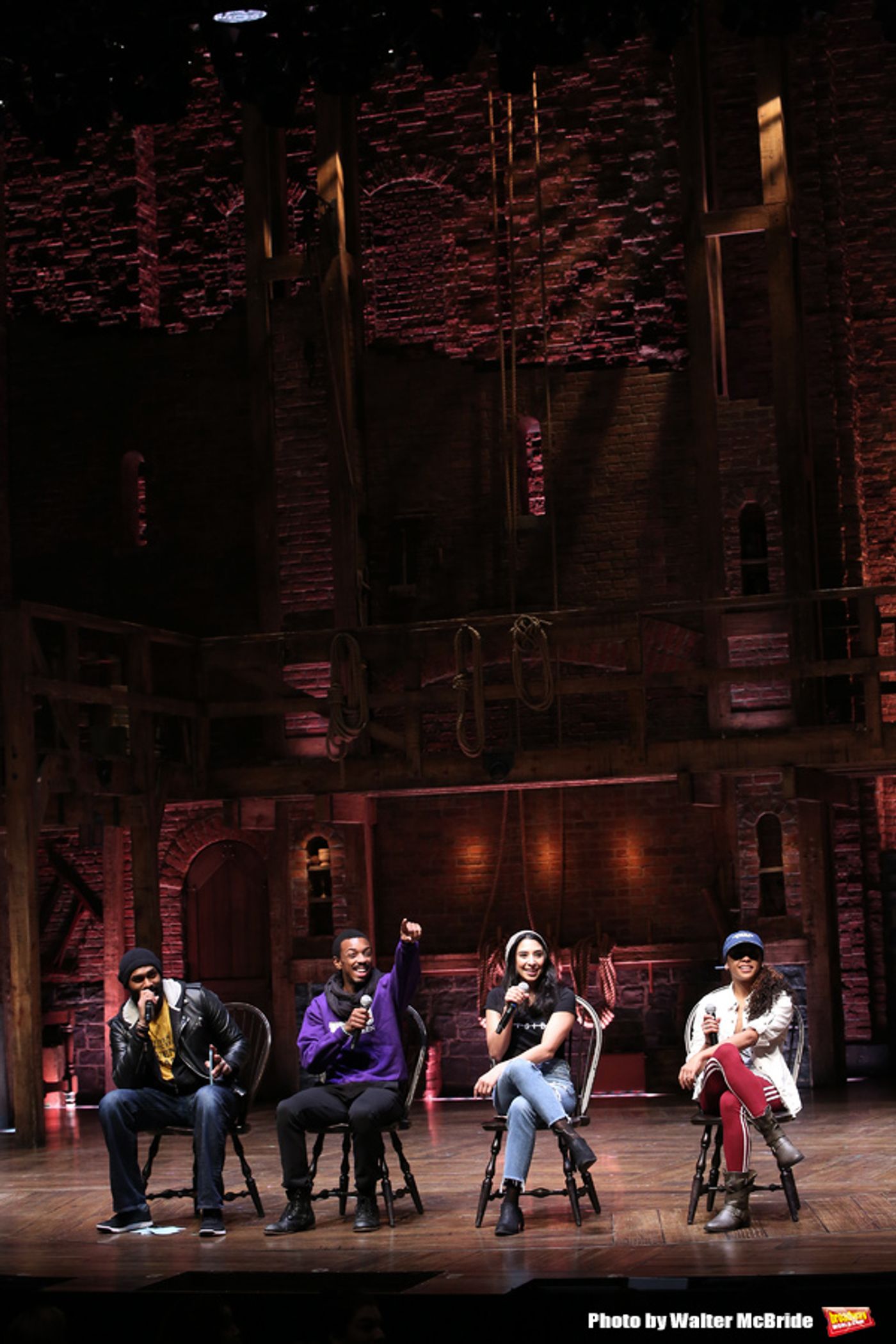 Photo Coverage: The Cast of HAMILTON Brings Latest #EduHam to Students  Image