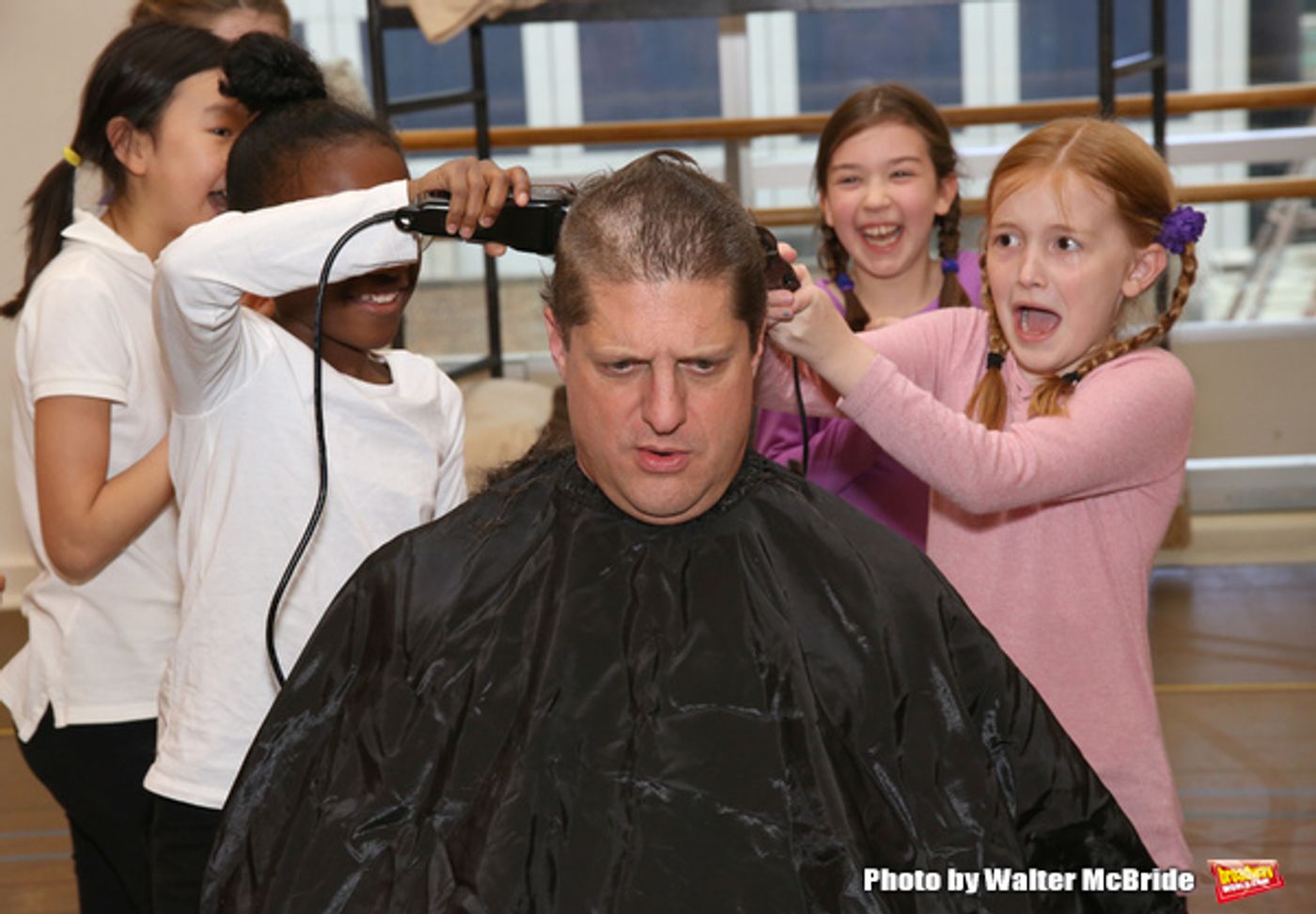 Photo Coverage: Beth Leavel and Christopher Sieber Get Hairy as Miss Hannigan Gives Daddy Warbucks a Buzz Cut! Photo Coverage: Beth Leavel and Christopher Sieber Get Hairy as Miss Hannigan Gives Daddy Warbucks a Buzz Cut! Image