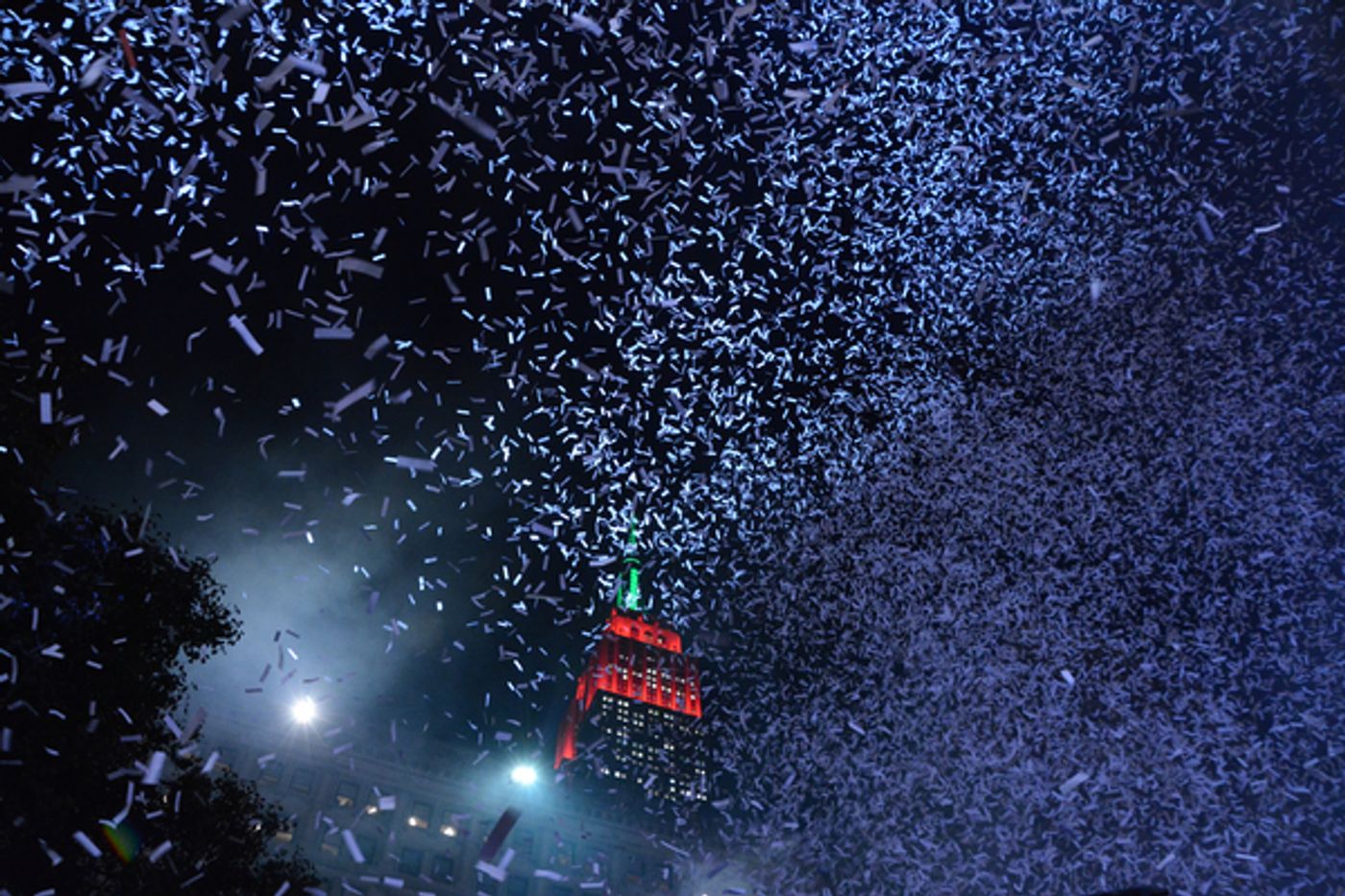 Photo Coverage: The Holidays Are Here! Macy's Unveils Iconic 2017 Windows Displays Photo Coverage: The Holidays Are Here! Macy's Unveils Iconic 2017 Windows Displays Image