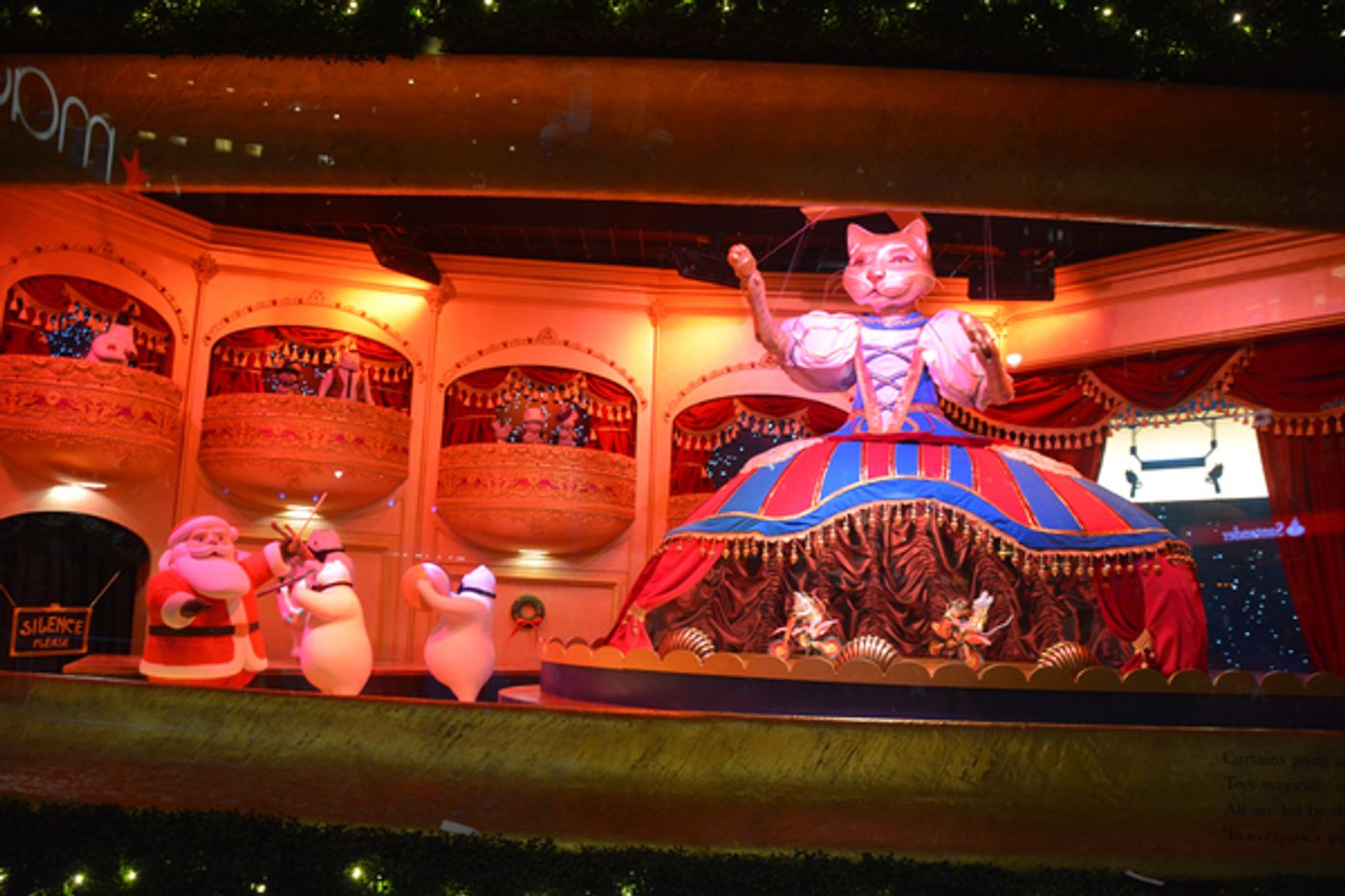 Photo Coverage: The Holidays Are Here! Macy's Unveils Iconic 2017 Windows Displays Photo Coverage: The Holidays Are Here! Macy's Unveils Iconic 2017 Windows Displays Image