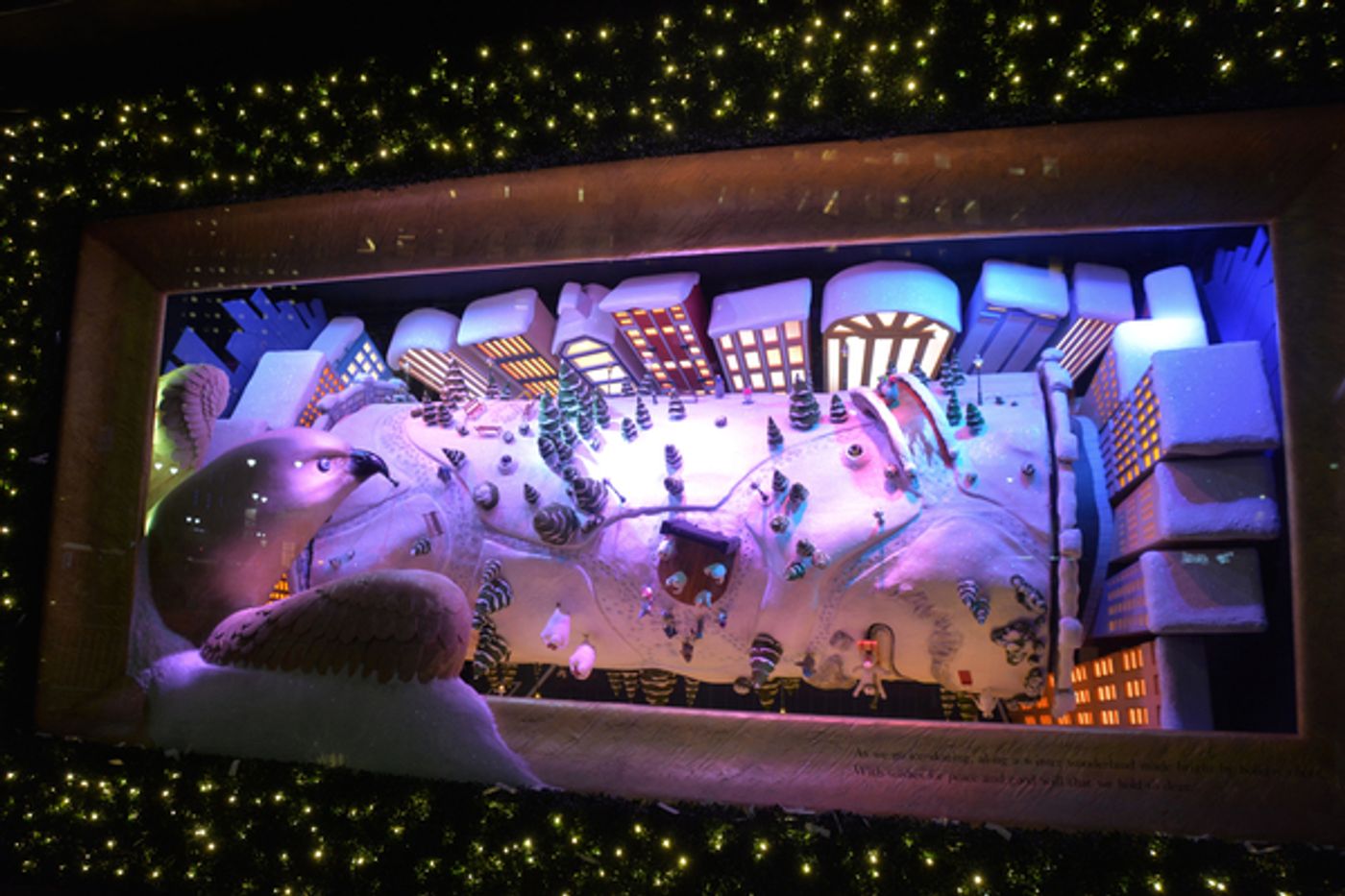 Photo Coverage: The Holidays Are Here! Macy's Unveils Iconic 2017 Windows Displays Photo Coverage: The Holidays Are Here! Macy's Unveils Iconic 2017 Windows Displays Image