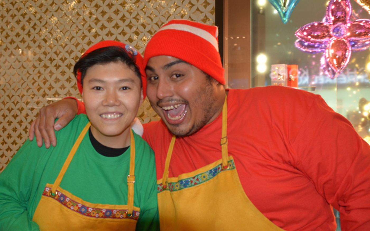 Photo Coverage: The Holidays Are Here! Macy's Unveils Iconic 2017 Windows Displays Photo Coverage: The Holidays Are Here! Macy's Unveils Iconic 2017 Windows Displays Image