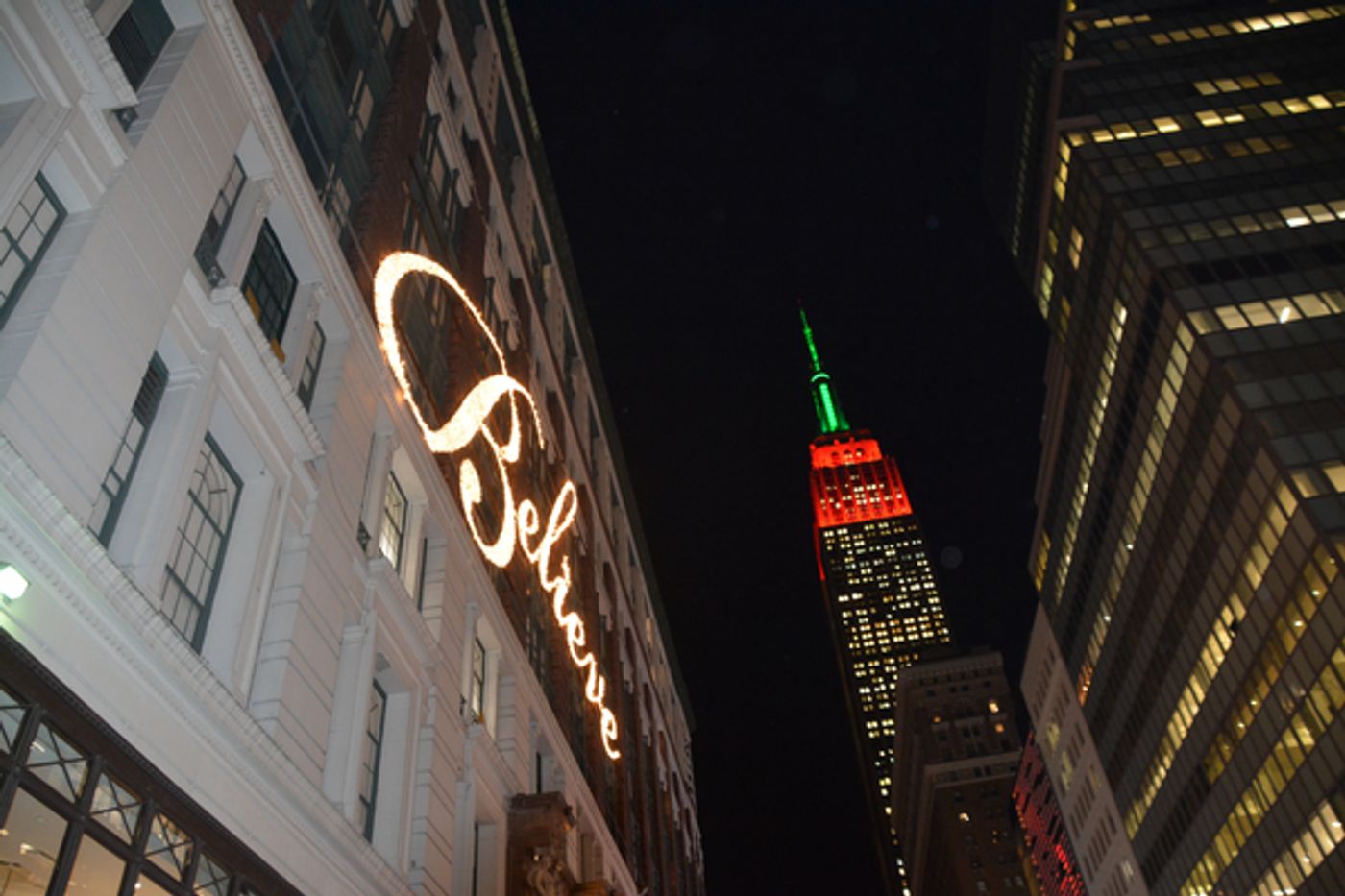 Photo Coverage: The Holidays Are Here! Macy's Unveils Iconic 2017 Windows Displays Photo Coverage: The Holidays Are Here! Macy's Unveils Iconic 2017 Windows Displays Image