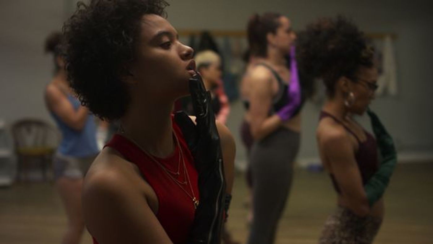 Photo Flash: EASY Season 2 Returns to Netflix 12/1  Image