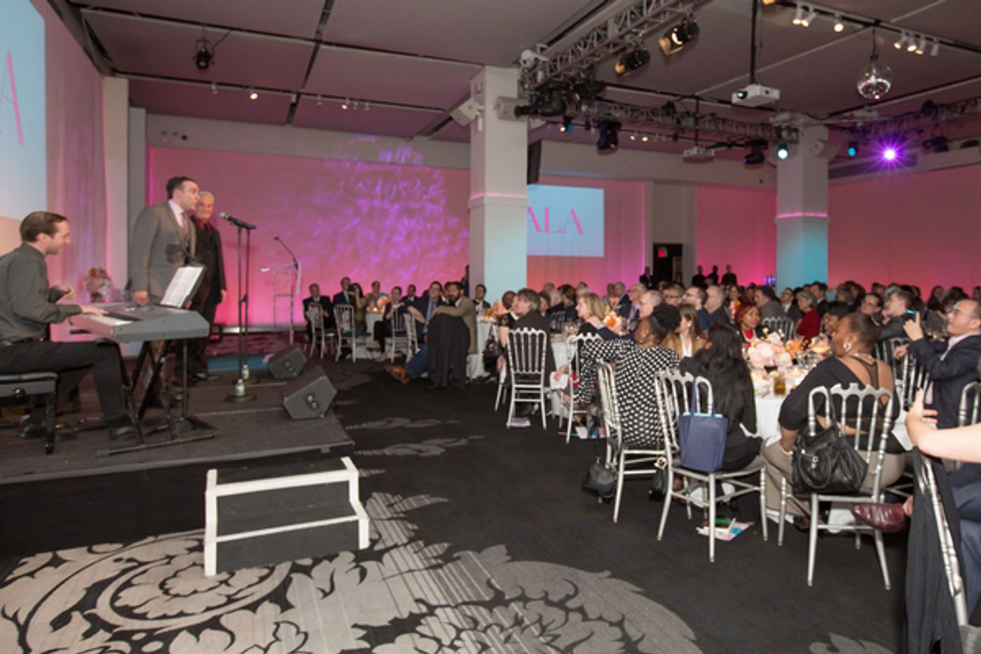 Photo Flash: TCG Fetes WAR PAINT Creative Team at 2017 Gala  Image
