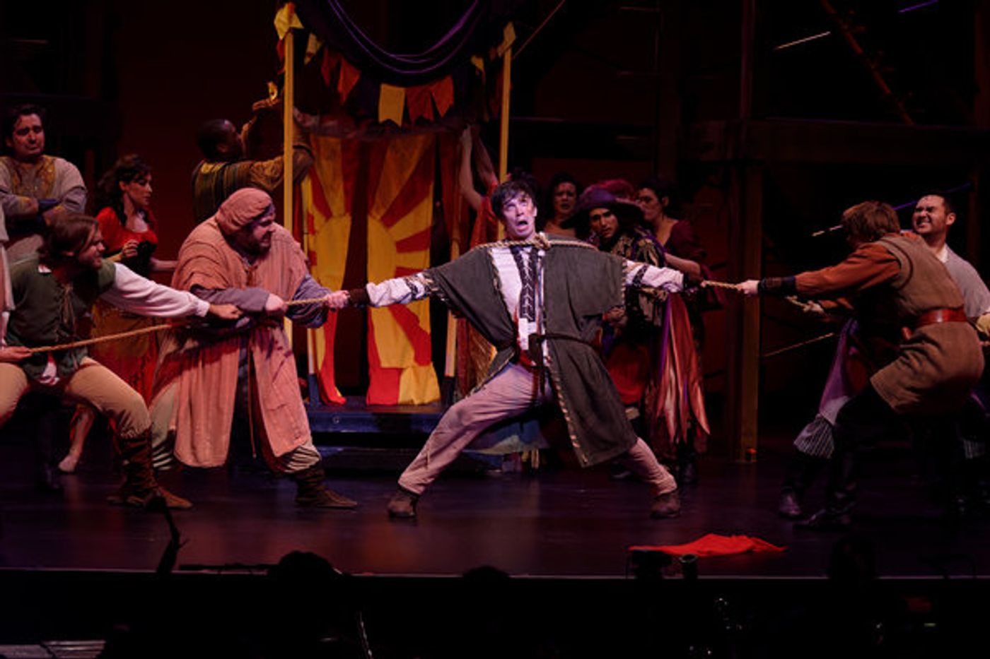 Photo Flash: HUNCHBACK OF NORTE DAME at Lyric Stage  Image