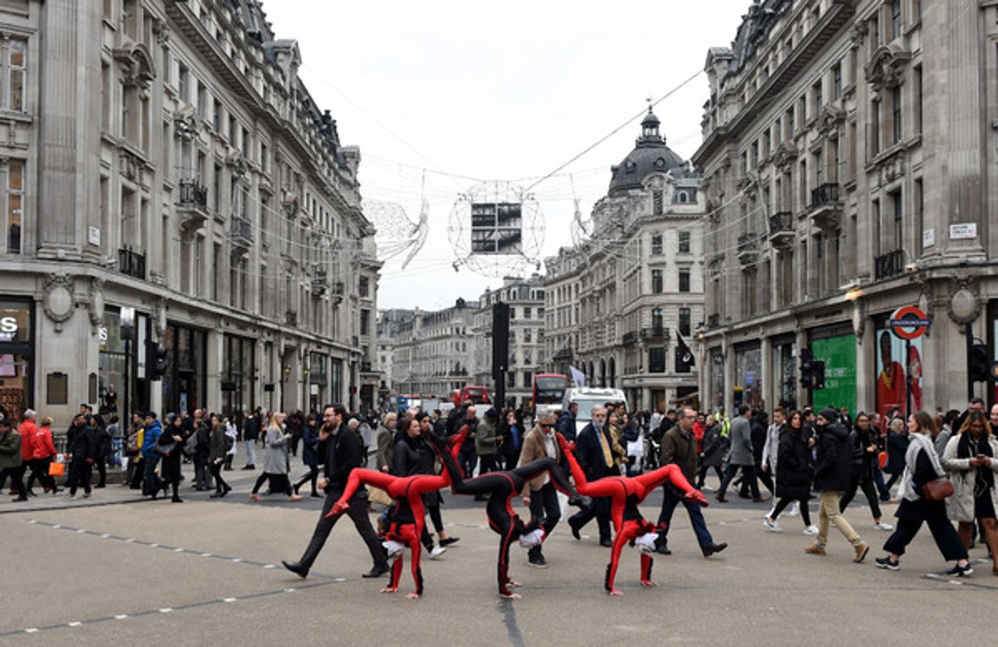 Photo Flash: The Cast of CIRQUE DU SOLEIL OVO Takes London! Photo Flash: The Cast of CIRQUE DU SOLEIL OVO Takes London! Image