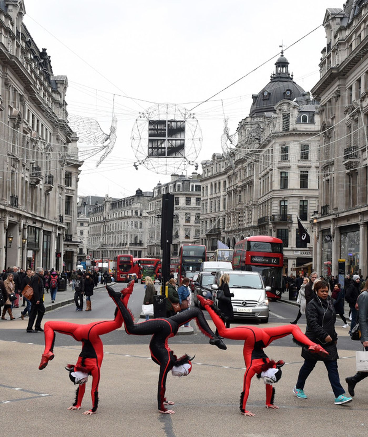 Photo Flash: The Cast of CIRQUE DU SOLEIL OVO Takes London! Photo Flash: The Cast of CIRQUE DU SOLEIL OVO Takes London! Image