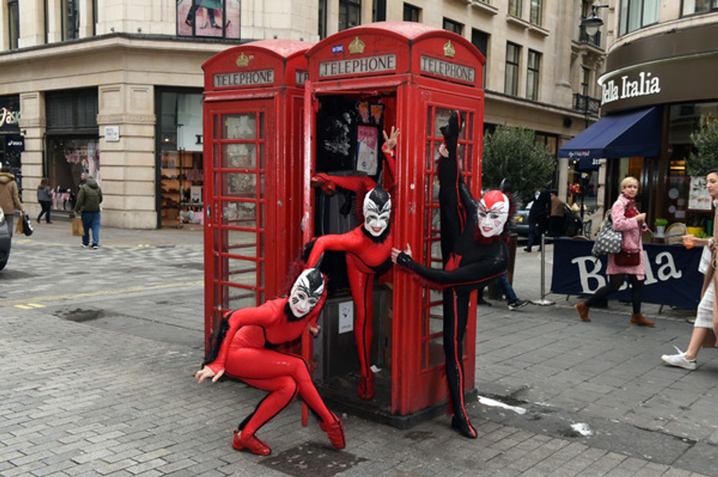 Photo Flash: The Cast of CIRQUE DU SOLEIL OVO Takes London! Photo Flash: The Cast of CIRQUE DU SOLEIL OVO Takes London! Image