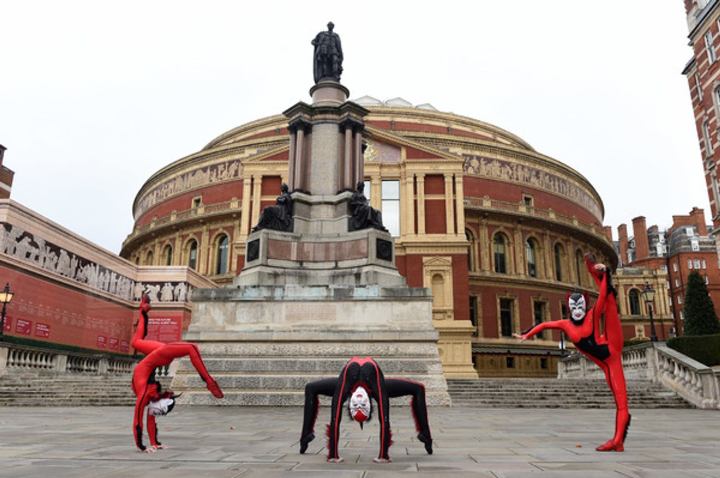 Photo Flash: The Cast of CIRQUE DU SOLEIL OVO Takes London! Photo Flash: The Cast of CIRQUE DU SOLEIL OVO Takes London! Image
