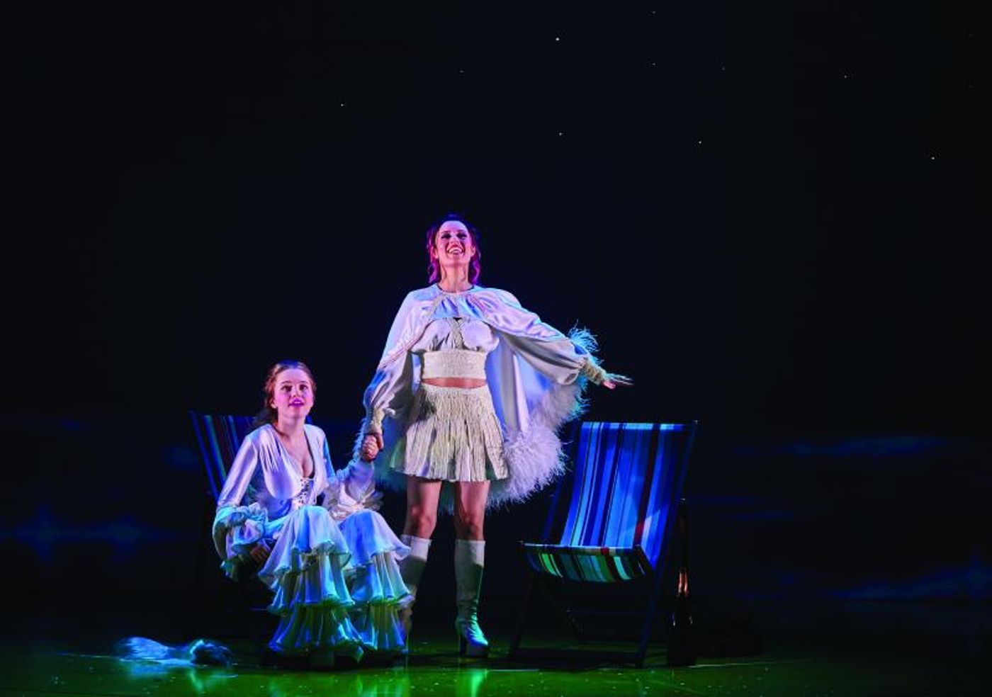 Review: Heart-warming And Hilarious, MURIEL'S WEDDING THE MUSICAL Is A Brilliant New Australian Musical That Must Not Be Missed Review: Heart-warming And Hilarious, MURIEL'S WEDDING THE MUSICAL Is A Brilliant New Australian Musical That Must Not Be Missed Image